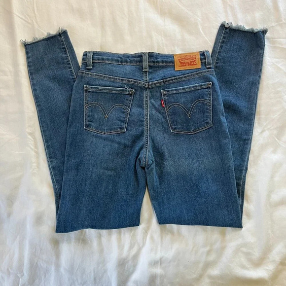 Levi's | Medium Wash High Rise Super Skinny Denim Jeans | Size 26 - Picture 2 of 7